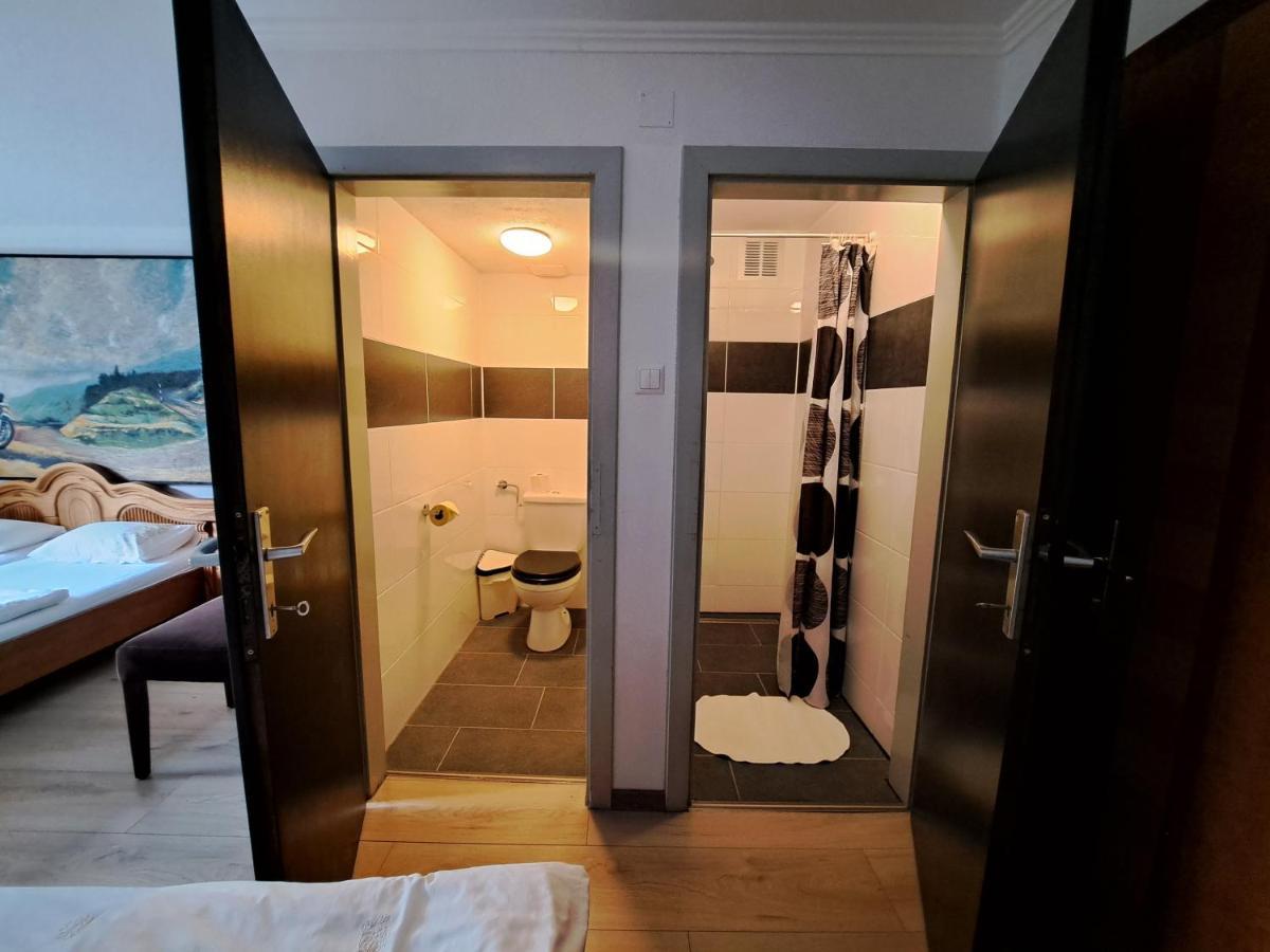 Blue Mountain Hotel Африц Экстерьер фото