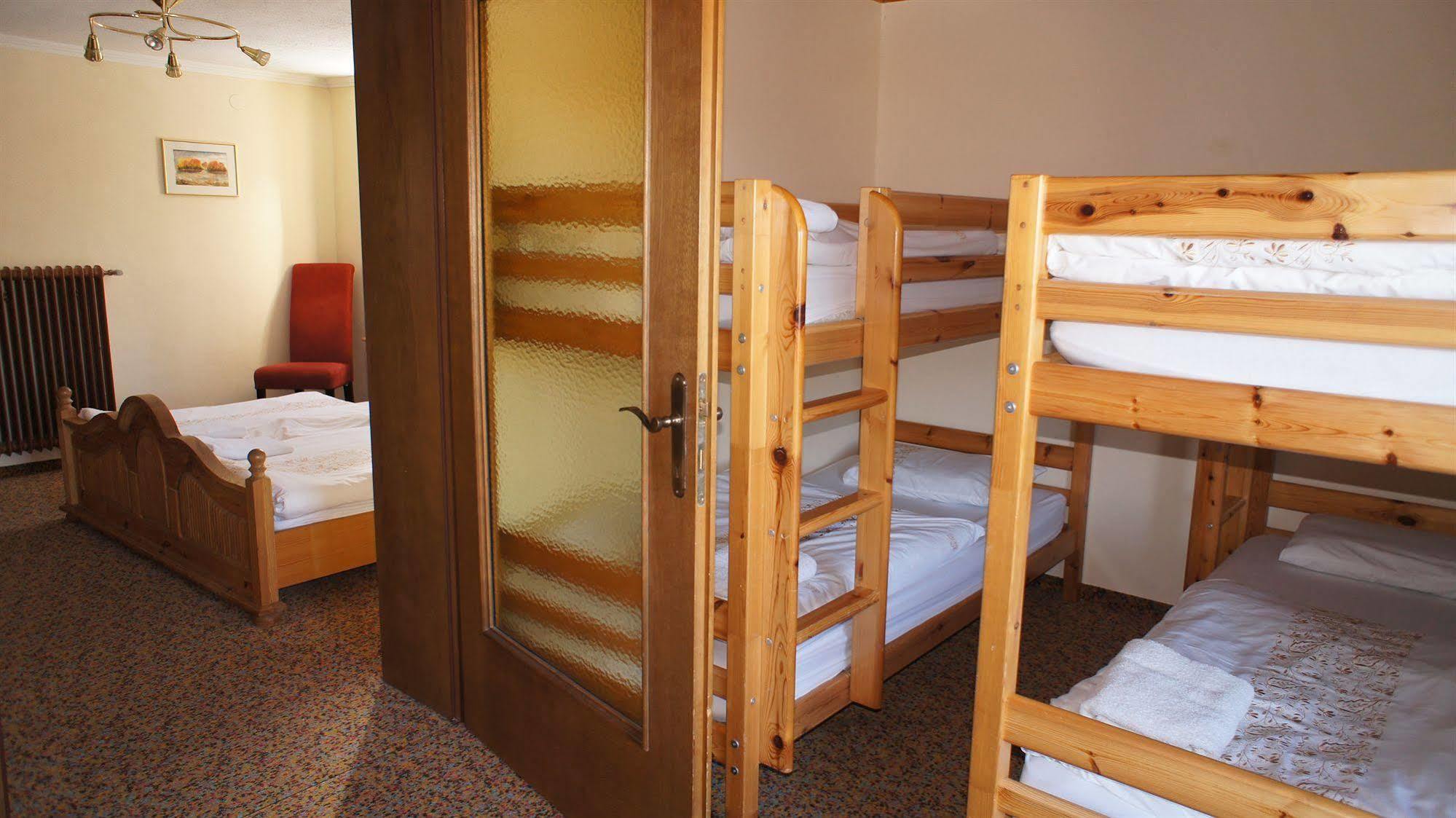 Blue Mountain Hotel Африц Экстерьер фото